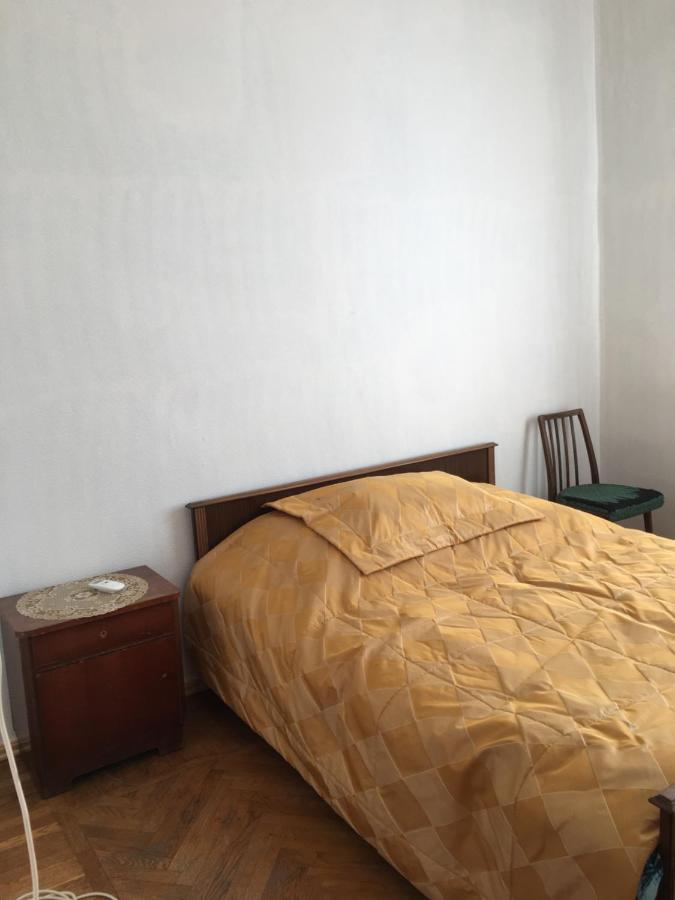 Private house Hotell Sukhumi Exteriör bild